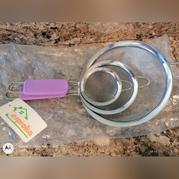 Zenoke Stainless Steel Strainer Set with Purple Handles .New3piece - Picture 1 of 1